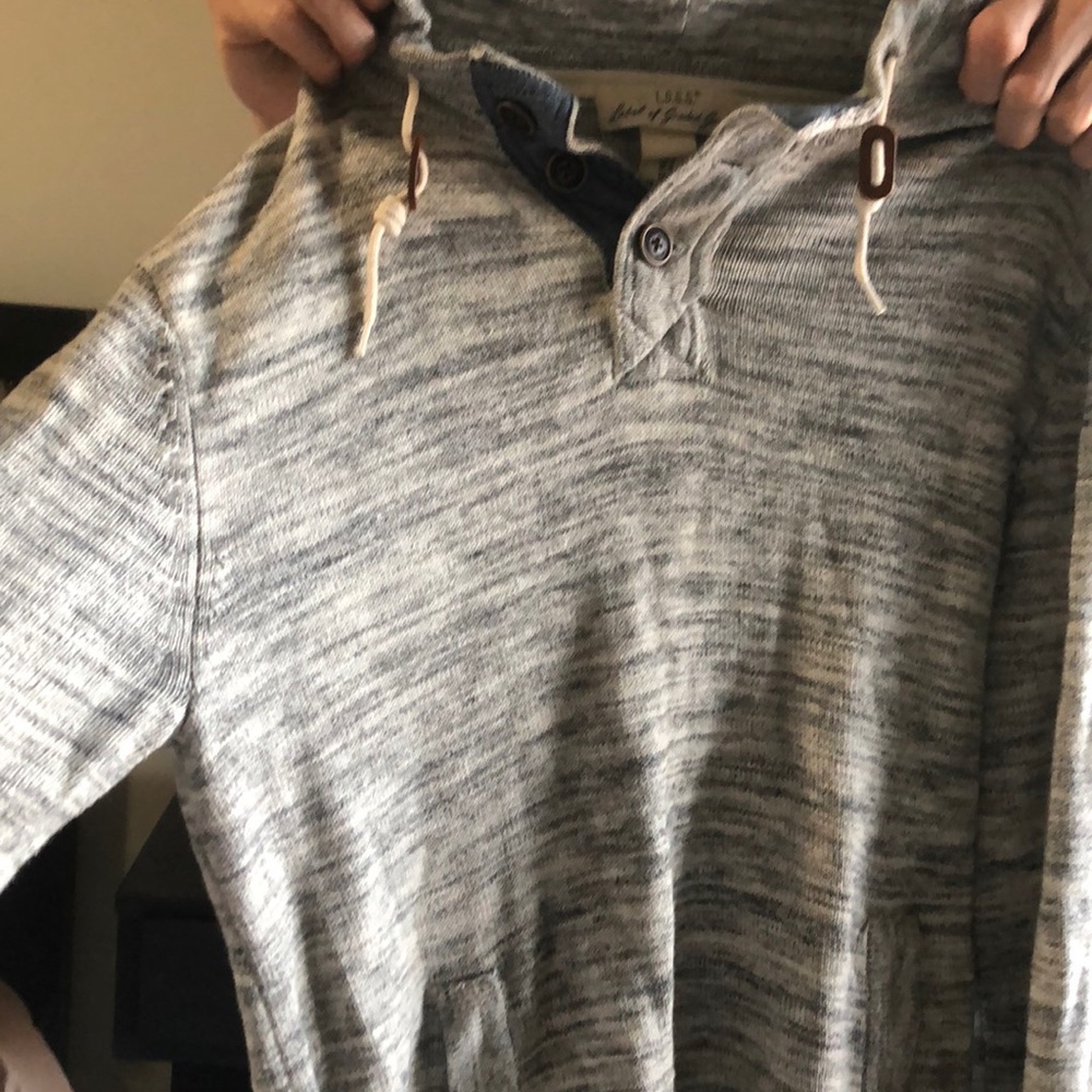 Grey pullover
